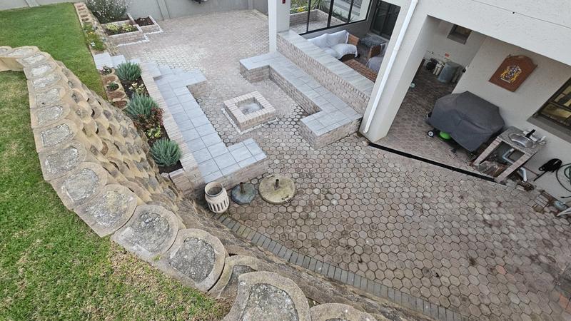 5 Bedroom Property for Sale in Dana Bay Western Cape